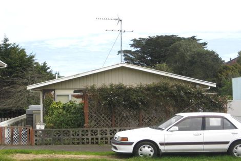 Photo of property in 82b Pioneer Road, Moturoa, New Plymouth, 4310