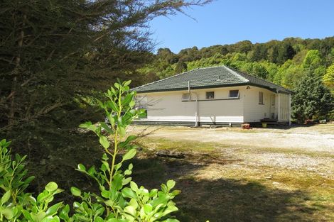 Photo of property in 2c-d Dunn Street, Reefton, 7830