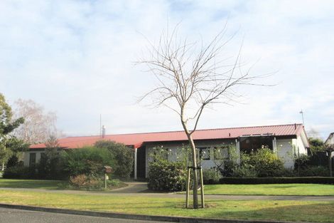 Photo of property in 2 Kathleen Street, Parkvale, Hastings, 4122