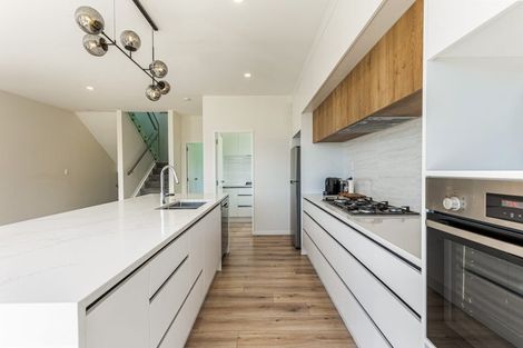Photo of property in 12 Cirrus Way, Ranui, Auckland, 0612
