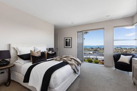 Photo of property in 24 Manhattan Rise, Orewa, 0931