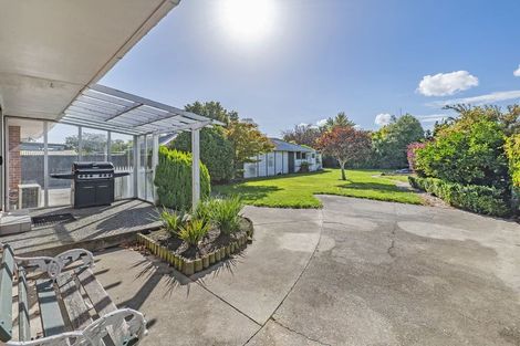 Photo of property in 8 Fatima Street, Redwood, Christchurch, 8051