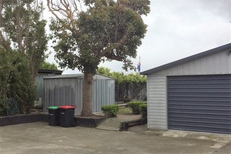Photo of property in 32 Effingham Street, North New Brighton, Christchurch, 8083