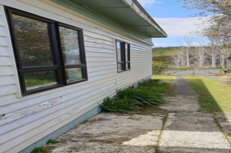 Photo of property in 2048 Paparoa Valley Road, Paparoa, 0571