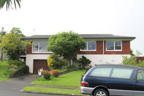 Photo of property in 5 Baringa Place, Botany Downs, Auckland, 2010
