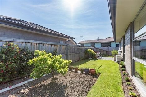 Photo of property in 1/27 Wilsons Road South, Saint Martins, Christchurch, 8022