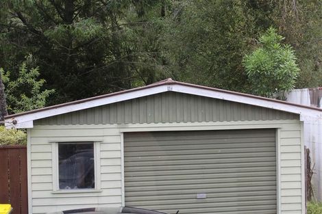 Photo of property in 12 Kendal Place, Merrilands, New Plymouth, 4312