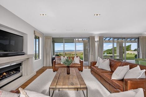 Photo of property in 185 Eskridge Drive, Eskdale, Napier, 4182