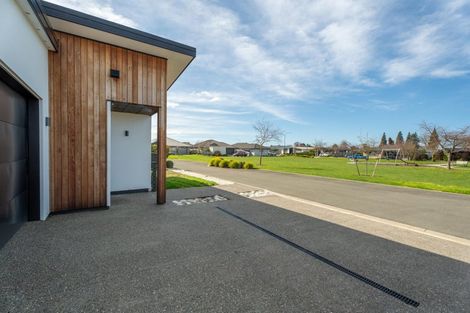 Photo of property in 12 Tana Pukekohatu Avenue, Motueka, 7120