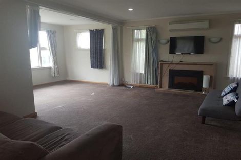 Photo of property in 219 Avonhead Road, Avonhead, Christchurch, 8042