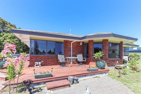 Photo of property in 65 Rata Street, Inglewood, 4330