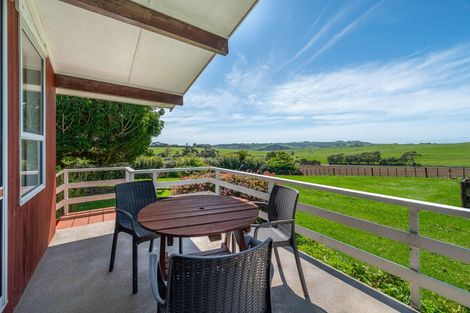 Photo of property in 1003 State Highway 16, Waimauku, 0883