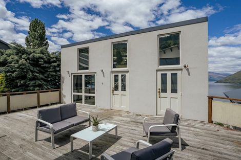 Photo of property in 3a Strawberry Lane, Fernhill, Queenstown, 9300