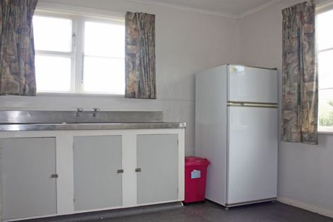 Photo of property in 28 Edinburgh Street, Green Island, Dunedin, 9018