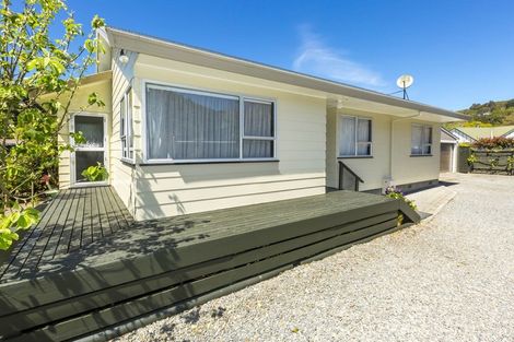 Photo of property in 174 Akatarawa Road, Birchville, Upper Hutt, 5018