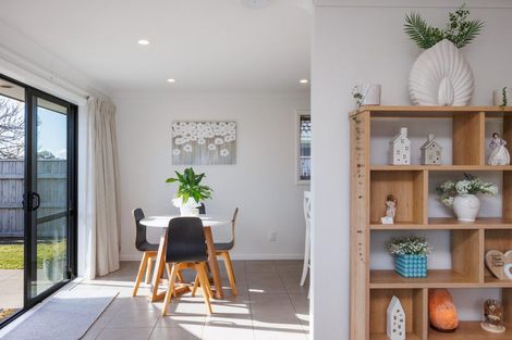 Photo of property in 52 Brooklyn Heights Drive, Kelvin Grove, Palmerston North, 4414