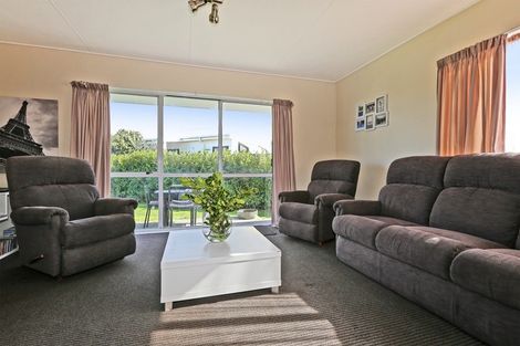 Photo of property in 8a Tukes Place, Greenmeadows, Napier, 4112