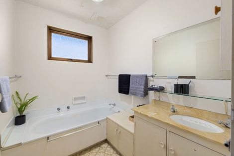 Photo of property in 57 Kemp Road, Kerikeri, 0230