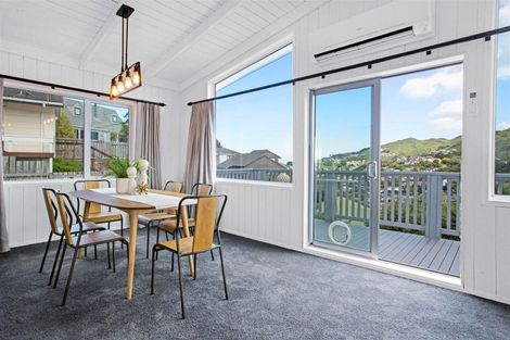 Photo of property in 8 Tatum Way, Johnsonville, Wellington, 6037