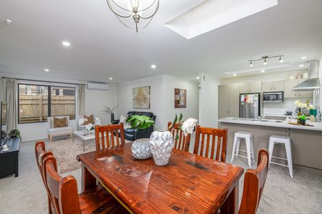 Photo of property in 62 Waitaki Street, Henderson, Auckland, 0612