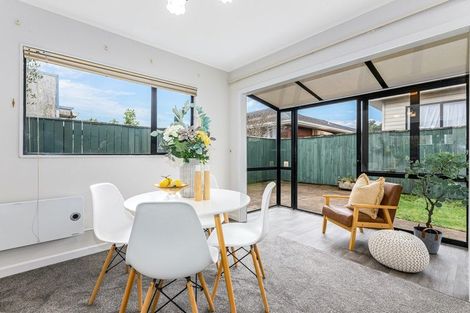 Photo of property in 2/25 Vincent Street, Waterloo, Lower Hutt, 5011