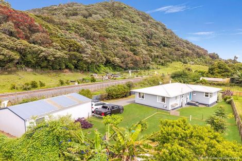 Photo of property in 19 Division Street, Matata, Whakatane, 3194
