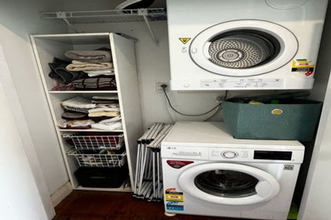 Photo of property in 1/44 Ribble Street, Island Bay, Wellington, 6023