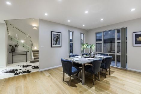 Photo of property in 19a Linwood Avenue, Forrest Hill, Auckland, 0620