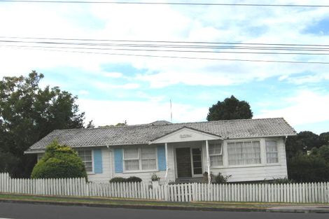 Photo of property in 959a Beach Road, Torbay, Auckland, 0630