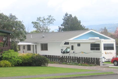 Photo of property in 35 Petrie Street, Pomare, Rotorua, 3015