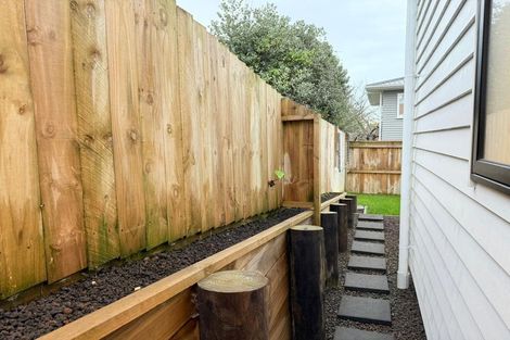 Photo of property in 30c Russell Road, Manurewa, Auckland, 2102