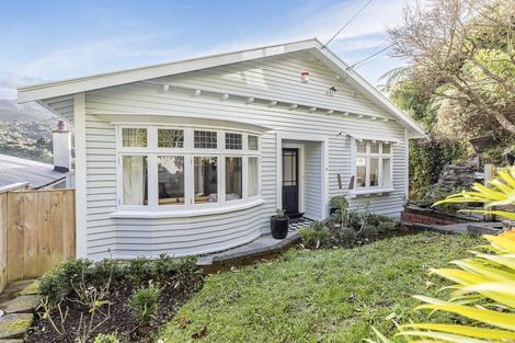 Photo of property in 12 Trelissick Crescent, Ngaio, Wellington, 6035