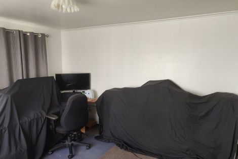 Photo of property in 105 Te Atatu Road, Te Atatu South, Auckland, 0610
