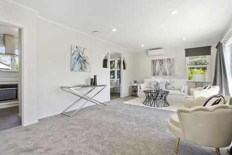 Photo of property in 1/82 Ennis Avenue, Pakuranga Heights, Auckland, 2010