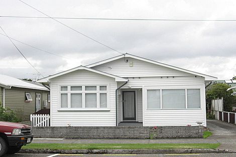 Photo of property in 15 Pilmuir Street, Hutt Central, Lower Hutt, 5010