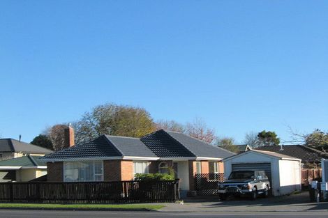 Photo of property in 403b Main North Road, Redwood, Christchurch, 8051