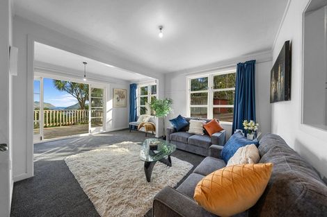 Photo of property in 2 Ocean View Road, Huia, Auckland, 0604