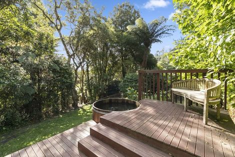 Photo of property in 124 Kamahi Street, Stokes Valley, Lower Hutt, 5019