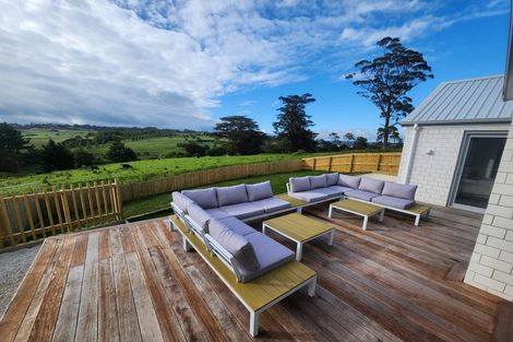 Photo of property in 33 Kia Kaha Drive, Snells Beach, 0920