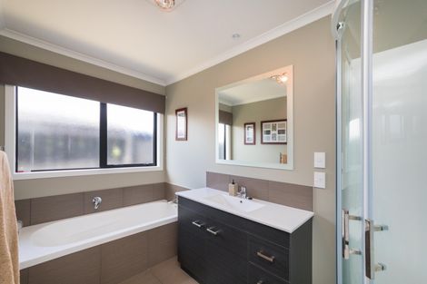 Photo of property in 5 Levi Place, Kelvin Grove, Palmerston North, 4414