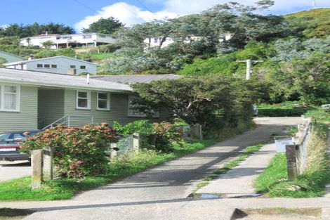 Photo of property in 178 Sievers Grove, Cannons Creek, Porirua, 5024