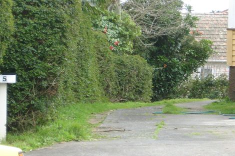 Photo of property in 5 Tor Street, Westown, New Plymouth, 4310