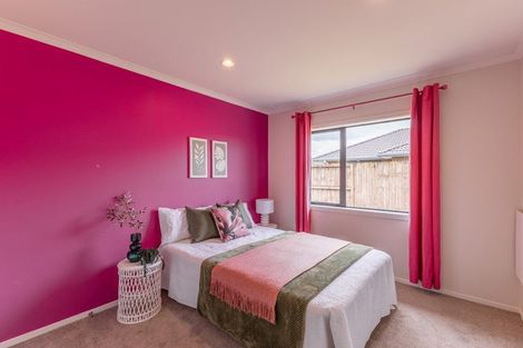 Photo of property in 8 Piwakawaka Court, Rototuna North, Hamilton, 3210