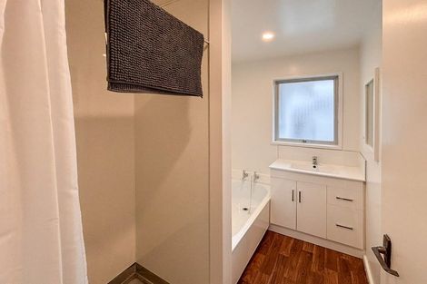 Photo of property in 2/16 Oxley Avenue, St Albans, Christchurch, 8014