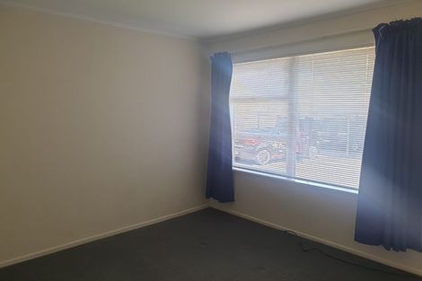 Photo of property in 2/17a Kitchener Road, Sandringham, Auckland, 1025