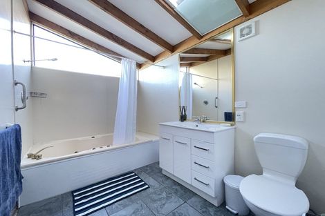 Photo of property in 236 Major Hornbrook Road, Mount Pleasant, Christchurch, 8081