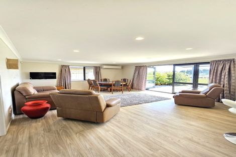 Photo of property in 12 Tatahi Cove, Papamoa Beach, Papamoa, 3118