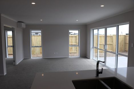 Photo of property in 75 Dunkeld Drive, Papamoa, 3118