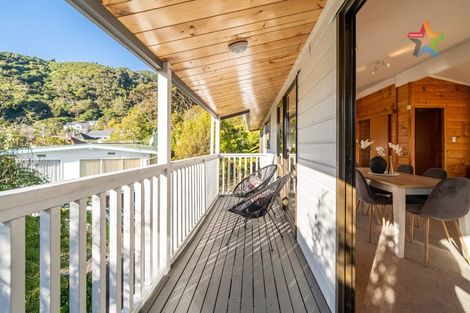 Photo of property in 213a Whites Line East, Waiwhetu, Lower Hutt, 5010