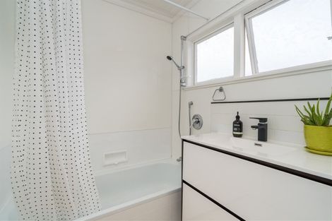 Photo of property in 16 Wycolla Avenue, Saint Clair, Dunedin, 9012